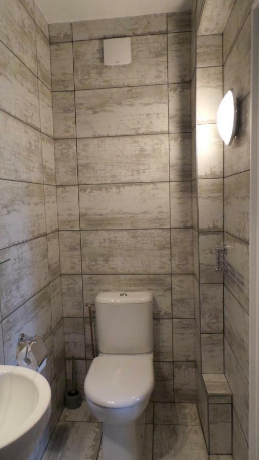 Number9 - Now With Air Conditioned Rooms Carlipa Экстерьер фото